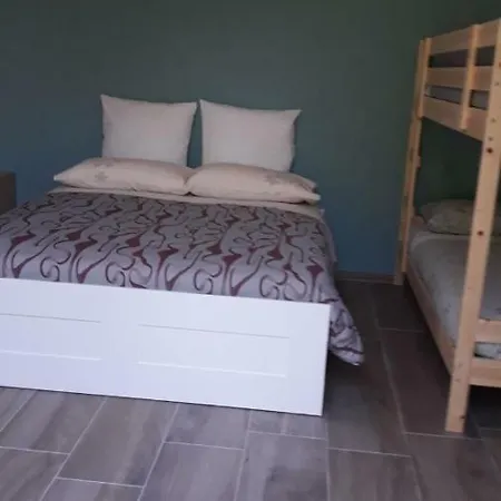 Caroline * Anzano Del Parco