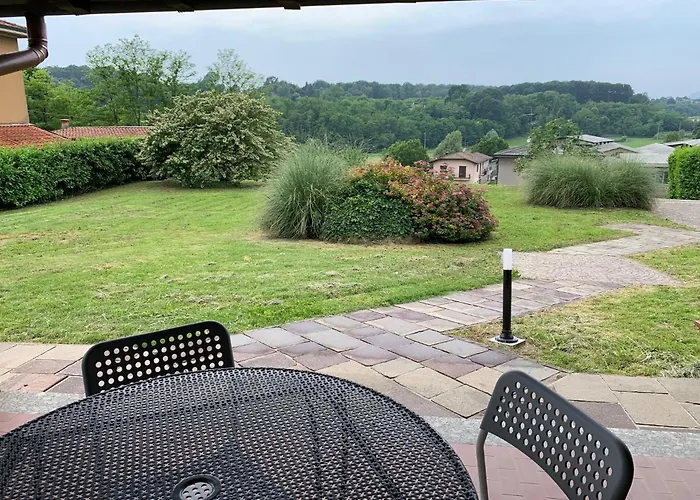 Caroline Anzano Del Parco