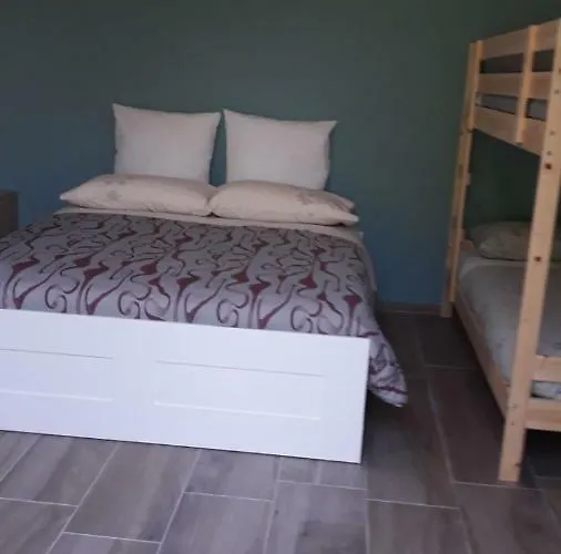 Caroline * Anzano Del Parco